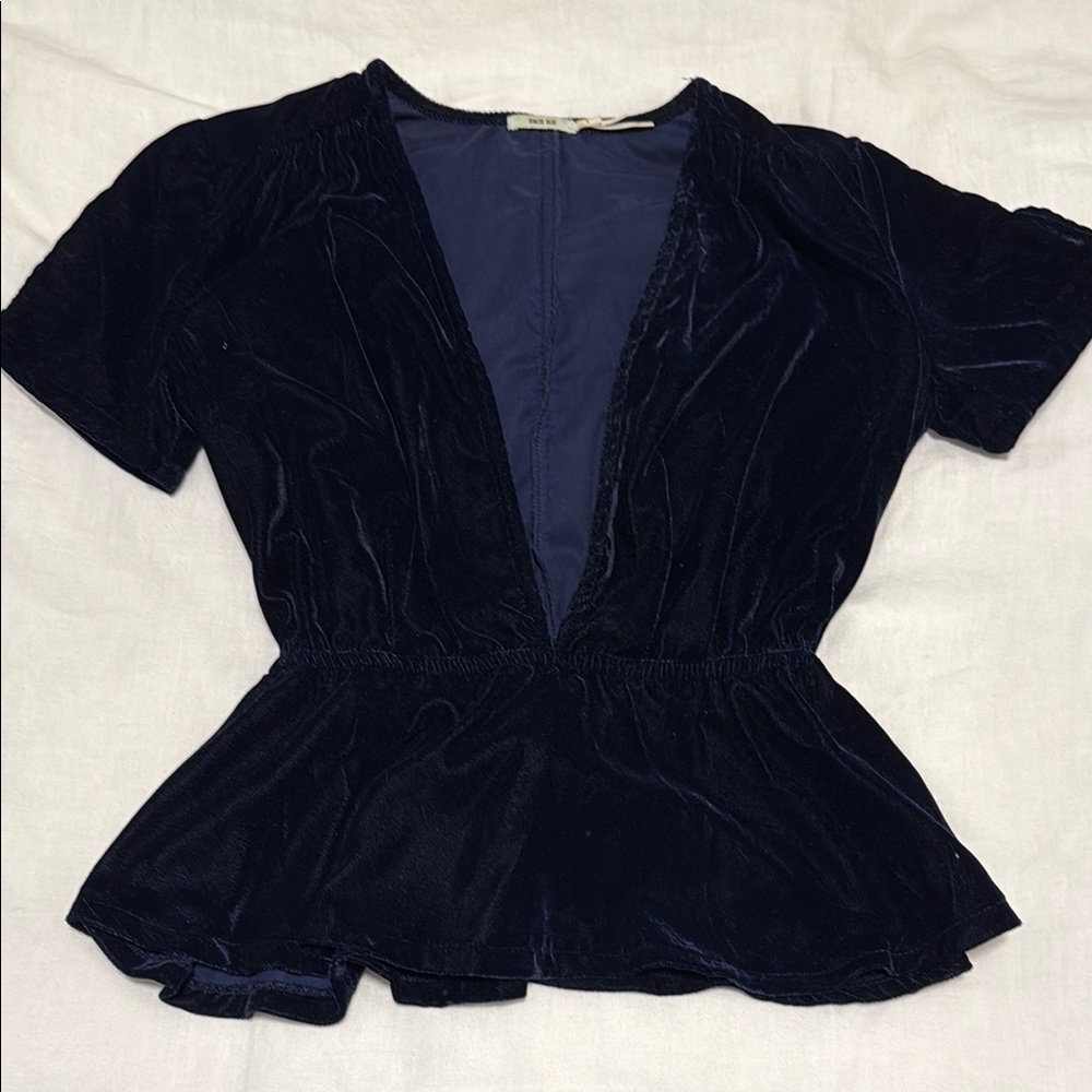 Kimchi Blue navy velvet top
